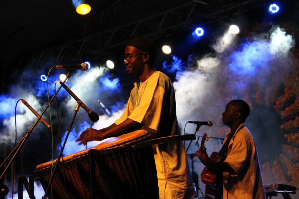 Bakkabulindi Samuel the percussionist and Bukko Bright (background) on acoustic.